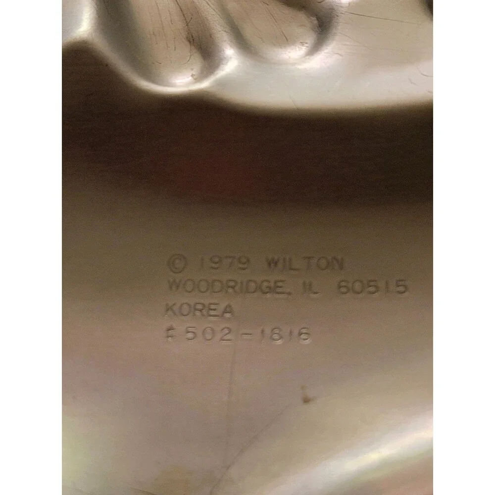 Wilton 1979 Vintage Aluminum Frog Cake Pan Mold #502-1816 Made In Korea